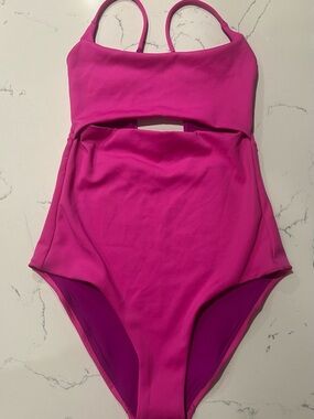 Left on Friday Peak Bright Pink One-Piece Swimsuit size Medium